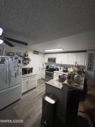 Photo #2: 260006344 Listing 