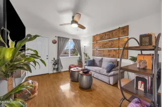 Photo #4: 260006356 Listing