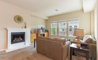 Photo #1: 260006391 Listing