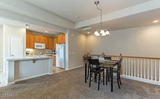 Photo #5: 260006391 Listing