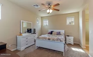 Photo #6: 260006391 Listing