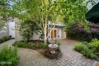 Photo #3: 260006409 Listing