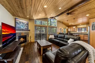 Photo #3: 260006417 Listing
