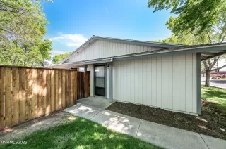 Photo #2: 260006450 Listing