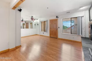 Photo #3: 260006466 Listing