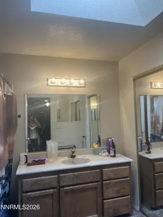 Photo #3: 260006478 Listing