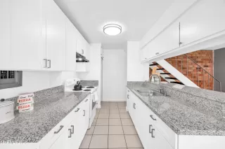 Photo #4: 260006516 Listing 