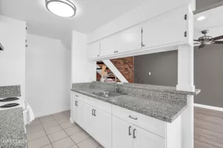 Photo #6: 260006516 Listing 