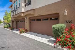 Photo #1: 260006530 Listing