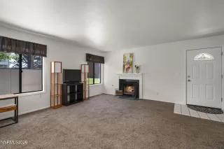 Photo #4: 260006570 Listing