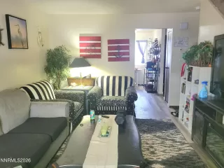 Photo #4: 260006610 Listing