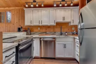 Photo #6: 260006611 Listing 