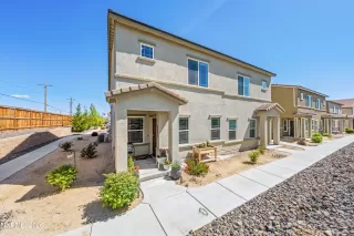 Photo #1: 260006637 Listing