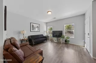 Photo #4: 260006637 Listing
