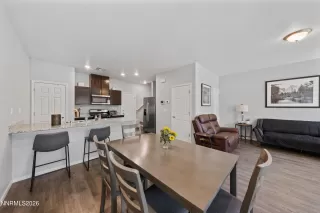 Photo #6: 260006637 Listing