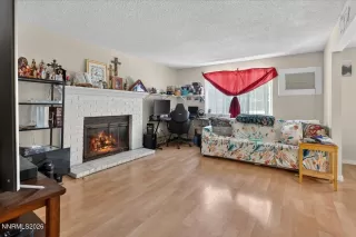 Photo #4: 260006639 Listing