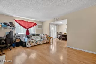 Photo #6: 260006639 Listing