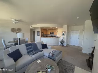 Photo #2: 260006642 Listing