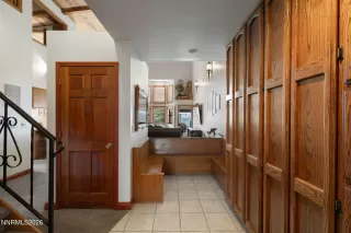 Photo #4: 260006731 Listing
