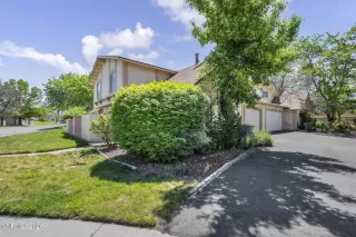 Photo #5: 260006745 Listing