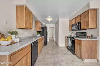 Photo #6: 260006745 Listing