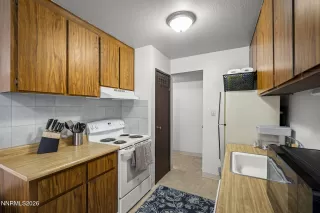 Photo #3: 260006798 Listing