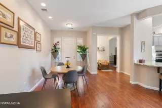 Photo #2: 260006804 Listing