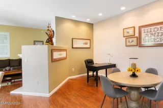 Photo #4: 260006804 Listing