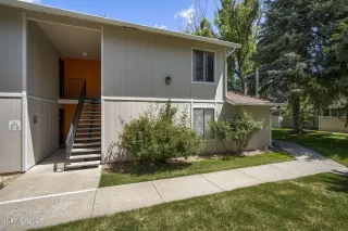 Photo #1: 260006806 Listing