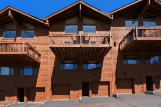 Photo #2: 260006811 Listing