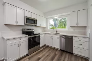 Photo #1: 260006830 Listing