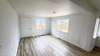 Photo #4: 260006835 Listing