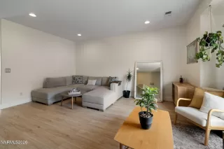 Photo #1: 260006847 Listing 