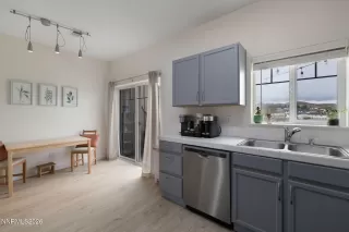 Photo #4: 260006847 Listing 