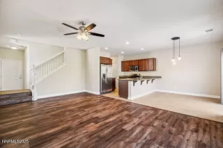 Photo #3: 260006952 Listing