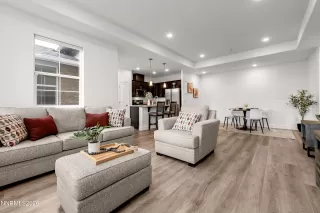 Photo #3: 260006955 Listing