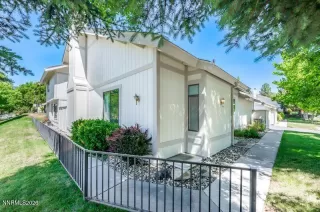 Photo #2: 260007023 Listing