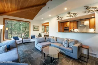 Photo #3: 260007046 Listing