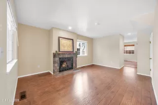 Photo #2: 260007054 Listing 