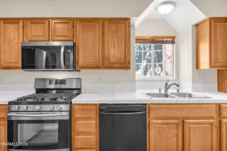 Photo #6: 260007054 Listing 