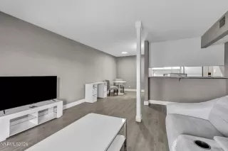 Photo #4: 260007056 Listing 