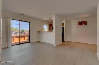 Photo #2: 260007061 Listing 