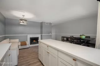 Photo #6: 260007096 Listing 