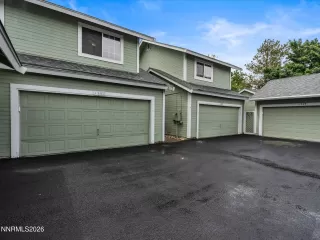 Photo #2: 260007163 Listing 