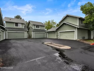Photo #3: 260007163 Listing 