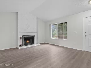 Photo #5: 260007163 Listing 