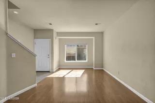 Photo #5: 260007237 Listing