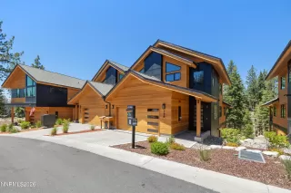 Photo #1: 260007345 Listing