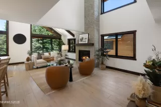 Photo #3: 260007345 Listing