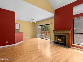 Photo #6: 260007364 Listing